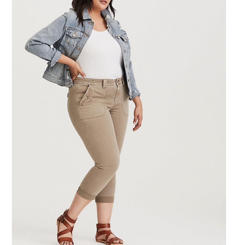 Torrid Cropped twill military style pant